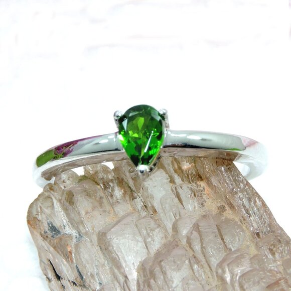 Faceted Chrome diopside Gemstone Silver Ring, Divine Statement Ring, Size:-8US - Picture 1 of 5